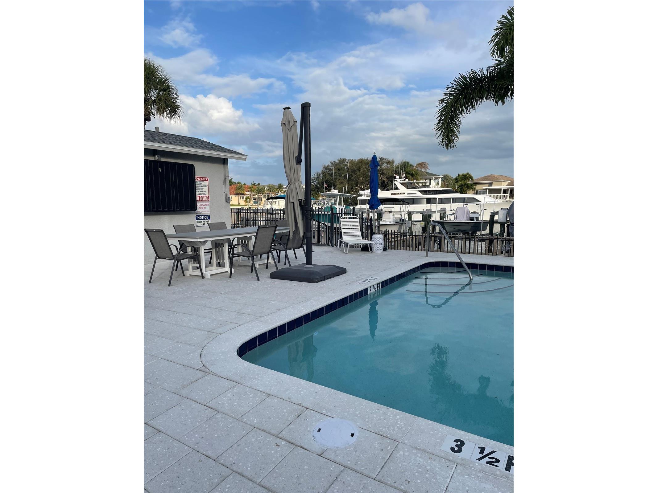 745 Pinellas Bayway S #105 Saint Petersburg FL 33715 TB8465537 image27