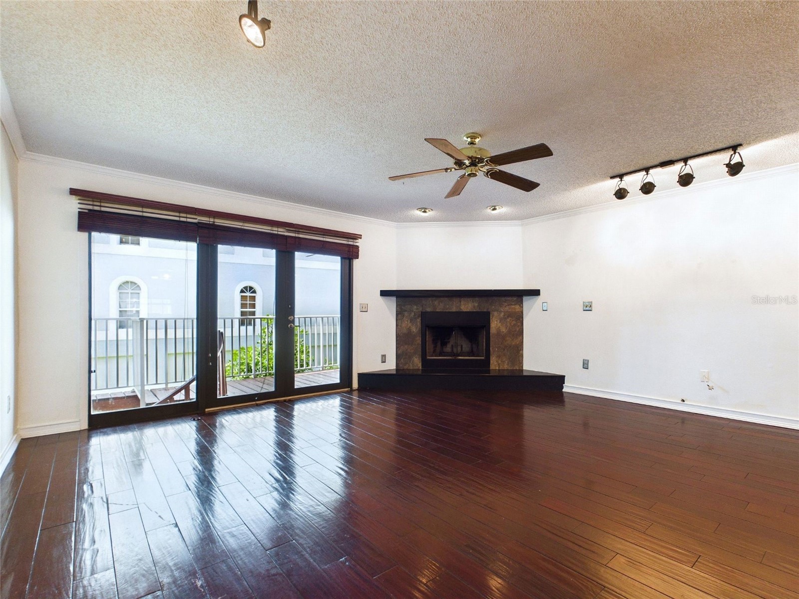 745 Pinellas Bayway S #202 Tierra Verde FL 33715 - MUD BAYOU TO TAMPA BAY TB8501583 image7