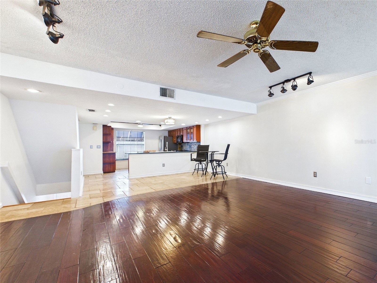 745 Pinellas Bayway S #202 Tierra Verde FL 33715 - MUD BAYOU TO TAMPA BAY TB8501583 image8