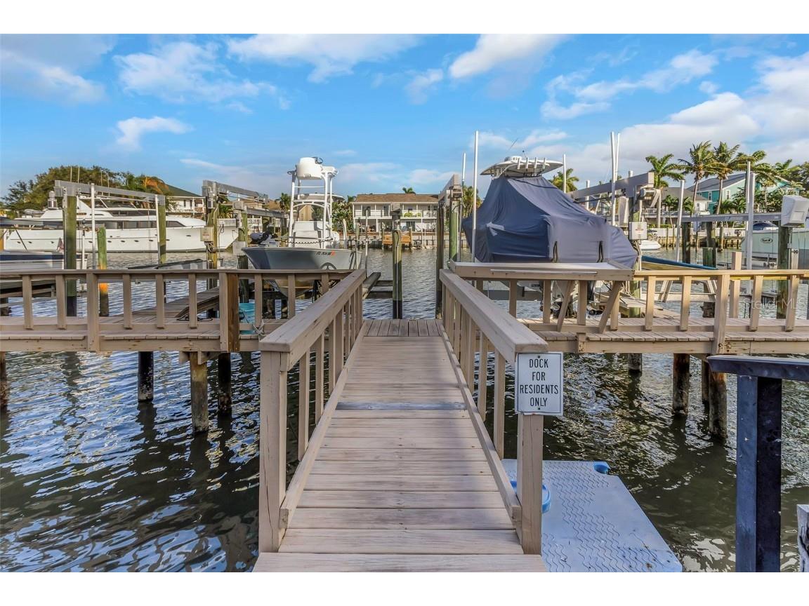 745 Pinellas Bayway S #207 Tierra Verde FL 33715 TB8425340 image4