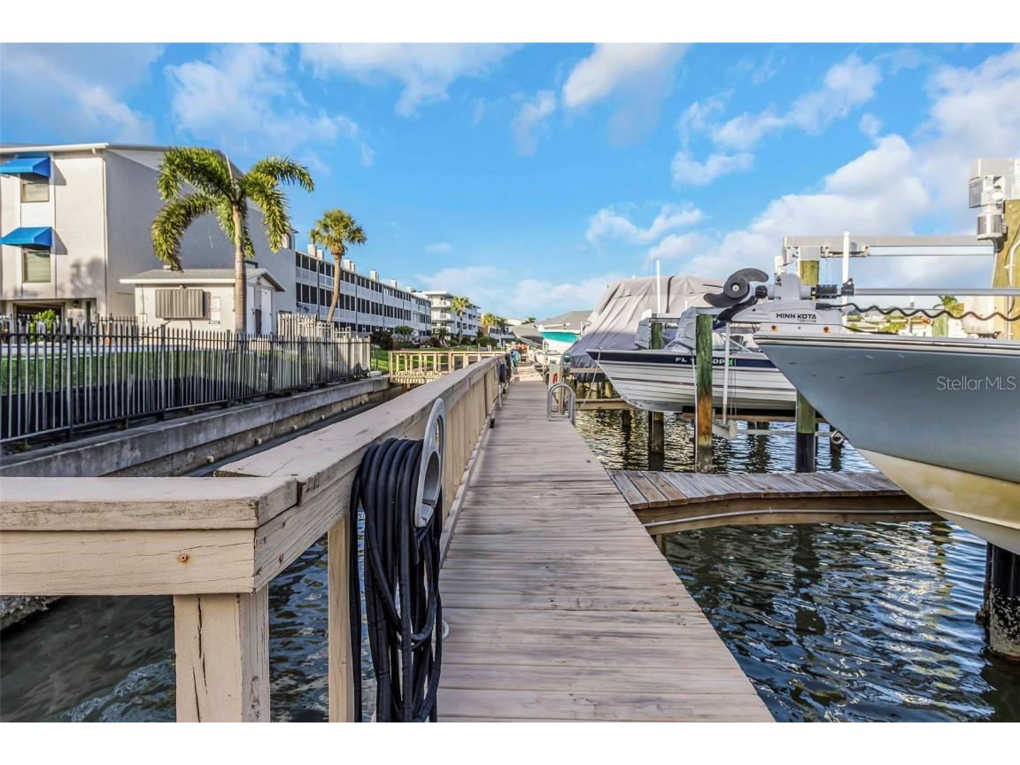 745 Pinellas Bayway S #207 Tierra Verde FL 33715 TB8425340 image5
