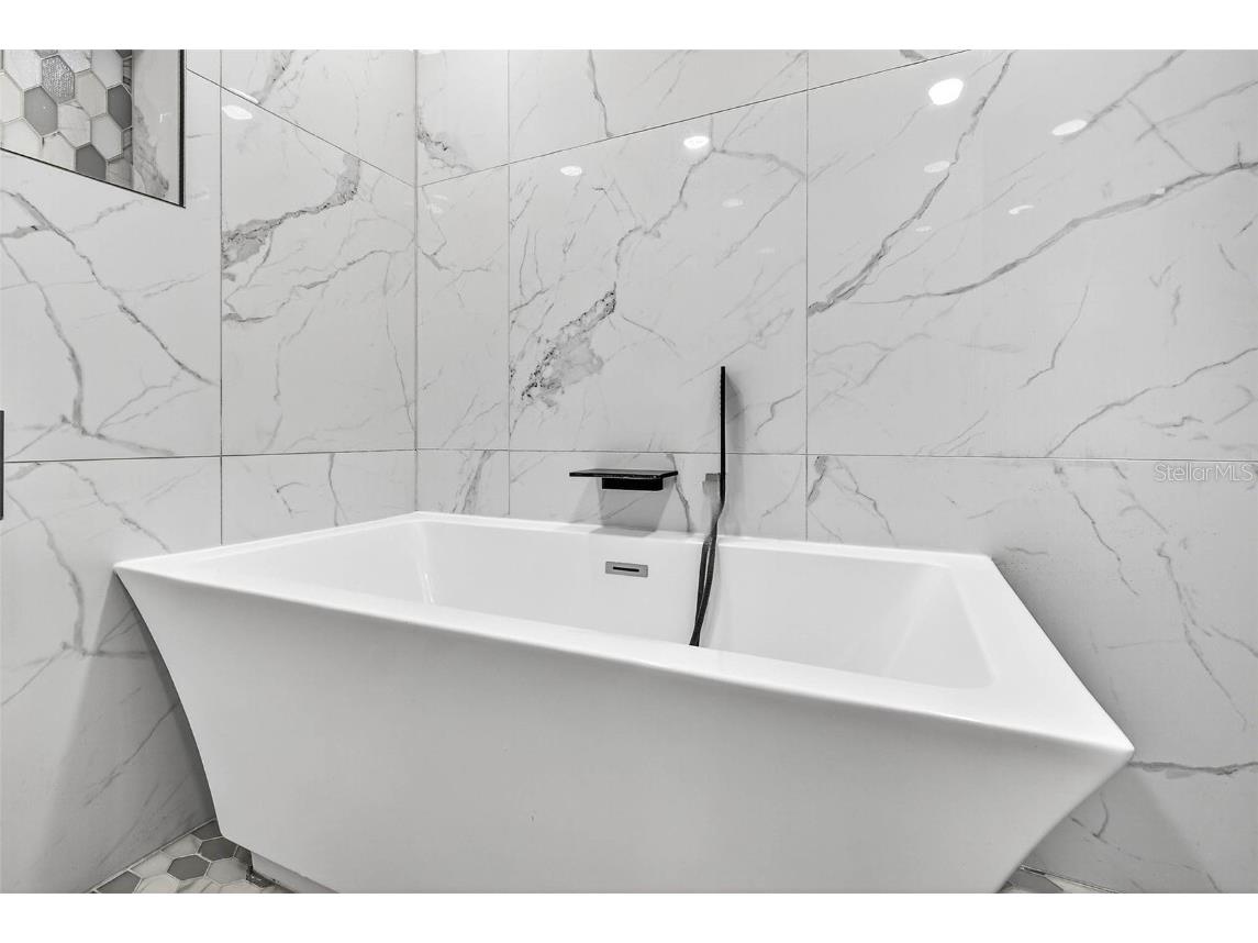 745 Pinellas Bayway S #302 Tierra Verde FL 33715 TB8438971 image38