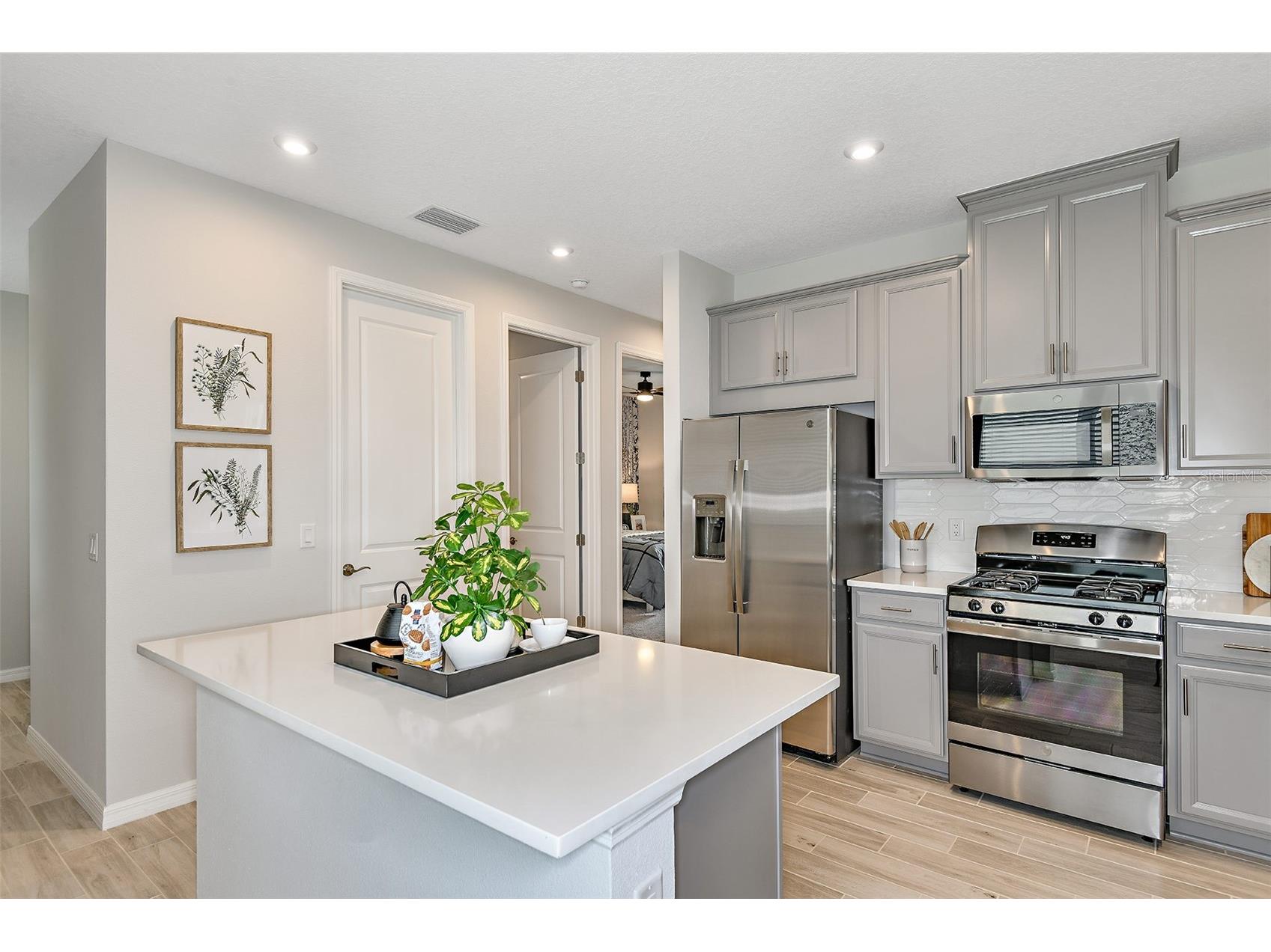 745 Steel Drive Apollo Beach FL 33572 TB8512375 image4