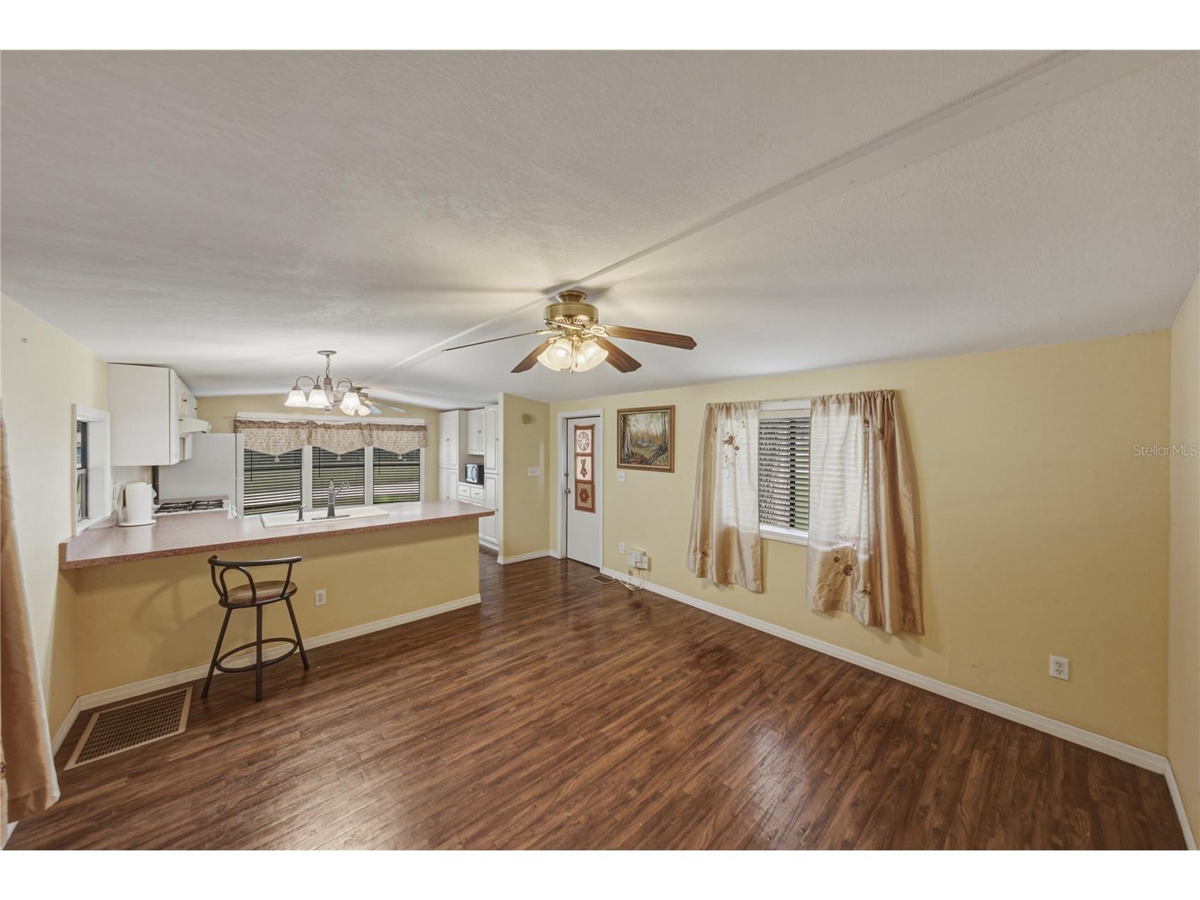 7450 23rd Street Zephyrhills FL 33540 TB8519628 image11