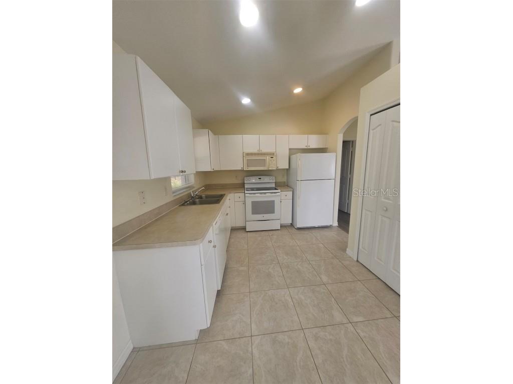 7450 Blutter Road North Port FL 34291 D6144992 image10