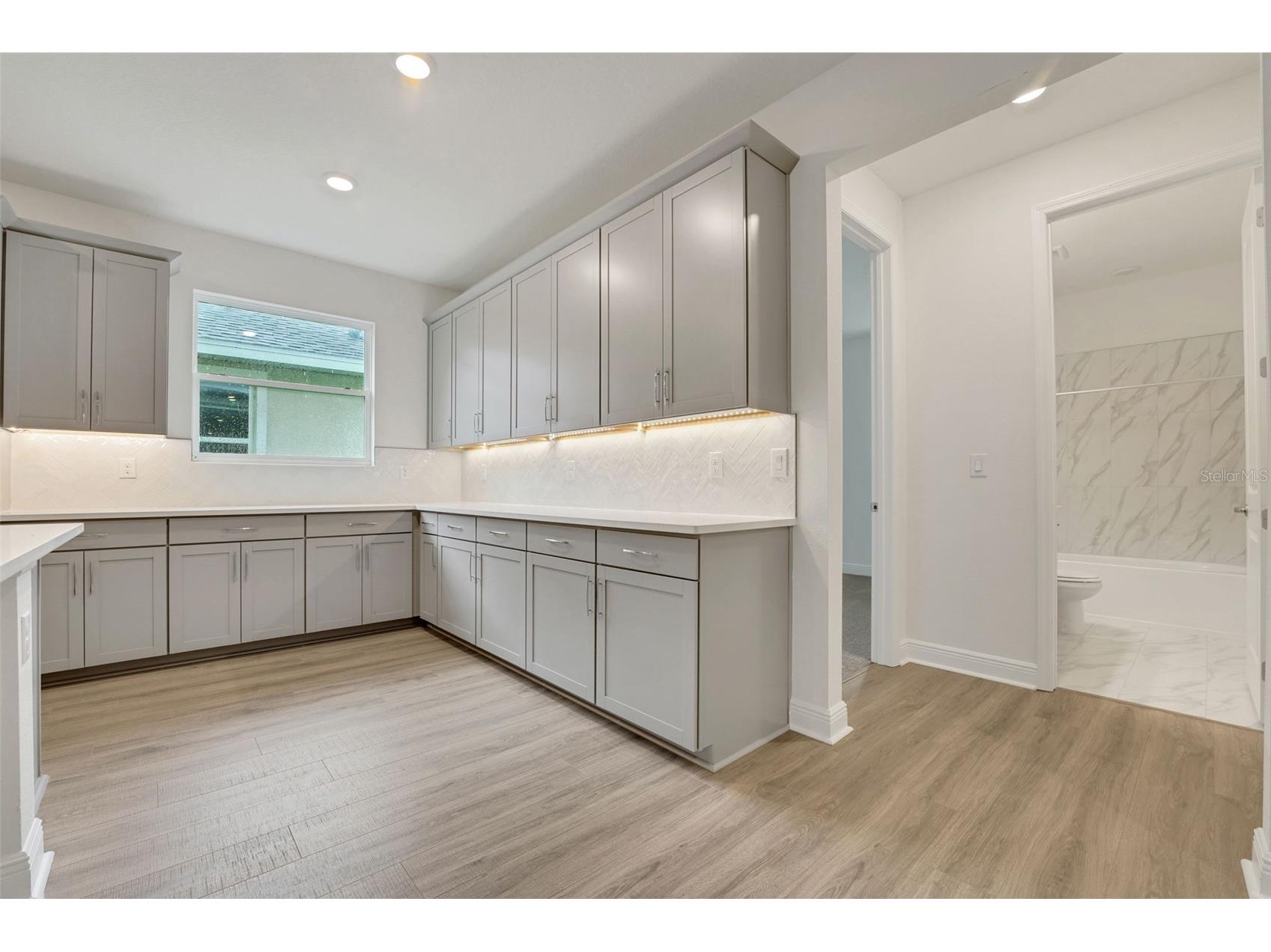 7450 Sea Manatee Street Parrish FL 34219 - SEAIRE LAGOON G5106490 image25