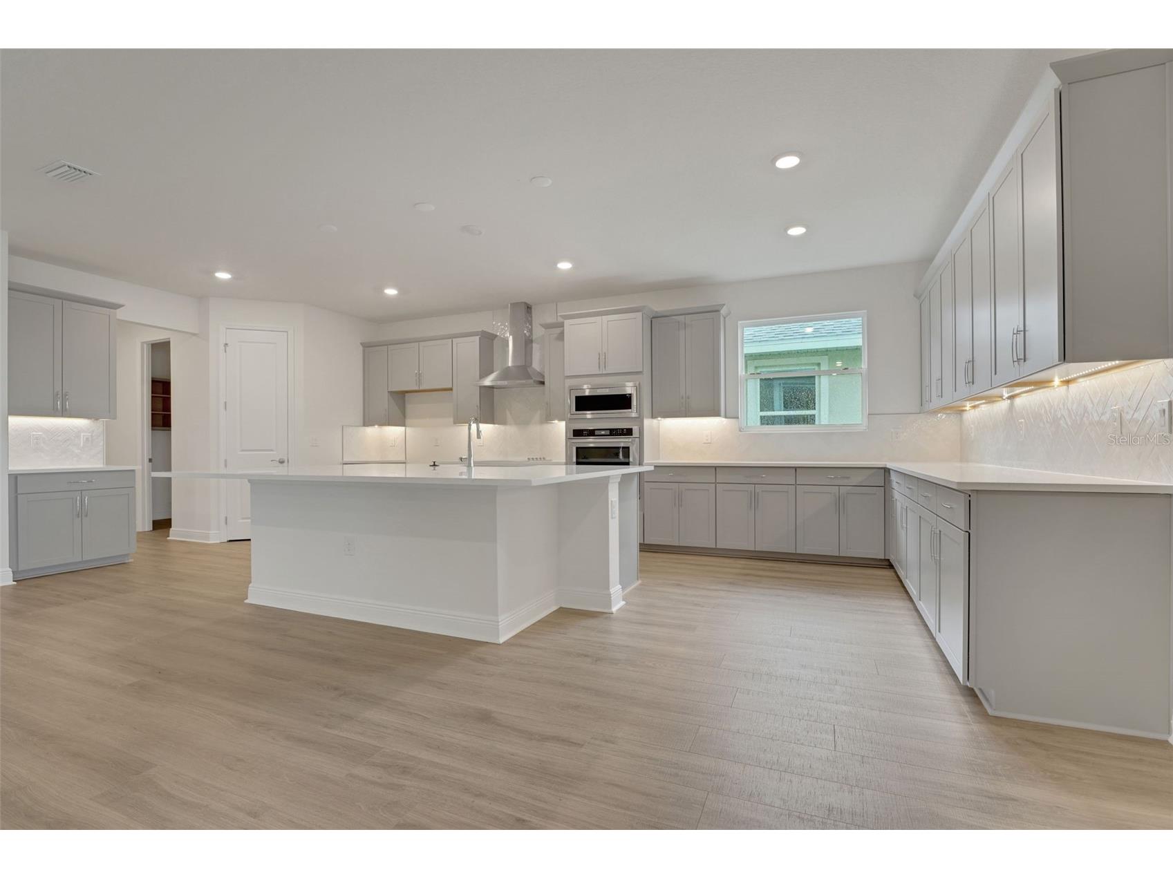 7450 Sea Manatee Street Parrish FL 34219 - SEAIRE LAGOON G5106490 image26