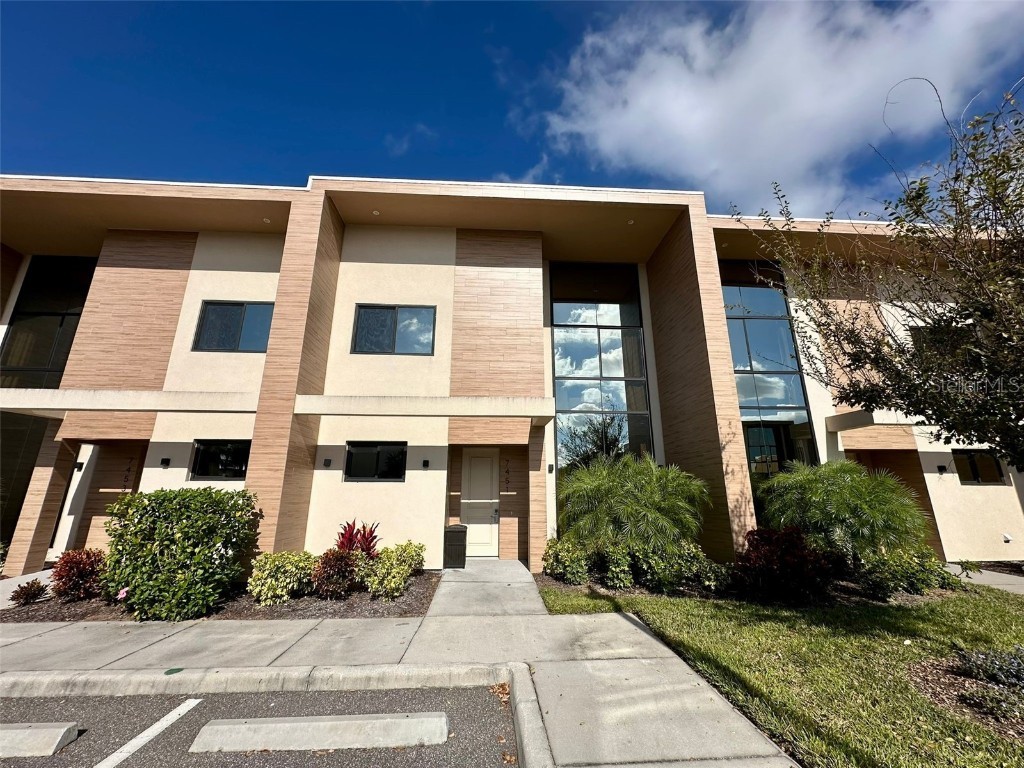 7451 Brooklyn Drive Kissimmee FL 34747 O6266967 image1