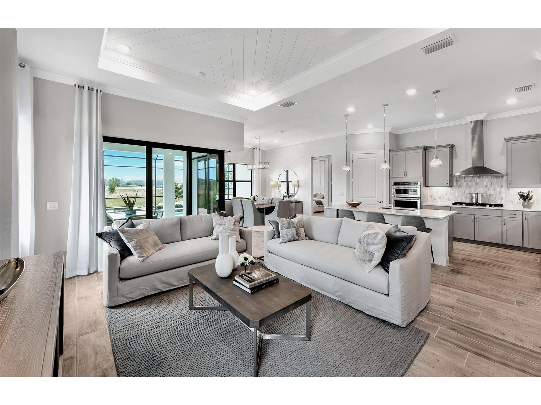 7452 Summer Court Sarasota FL 34231 TB8460013 image2