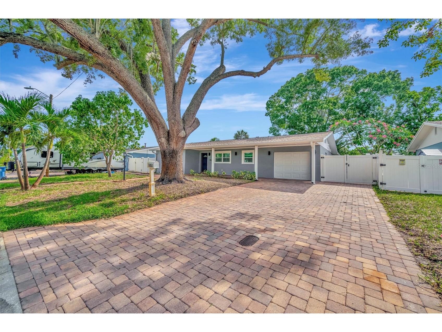 7454 Locust Street NE Saint Petersburg FL 33702 TB8518291 image1