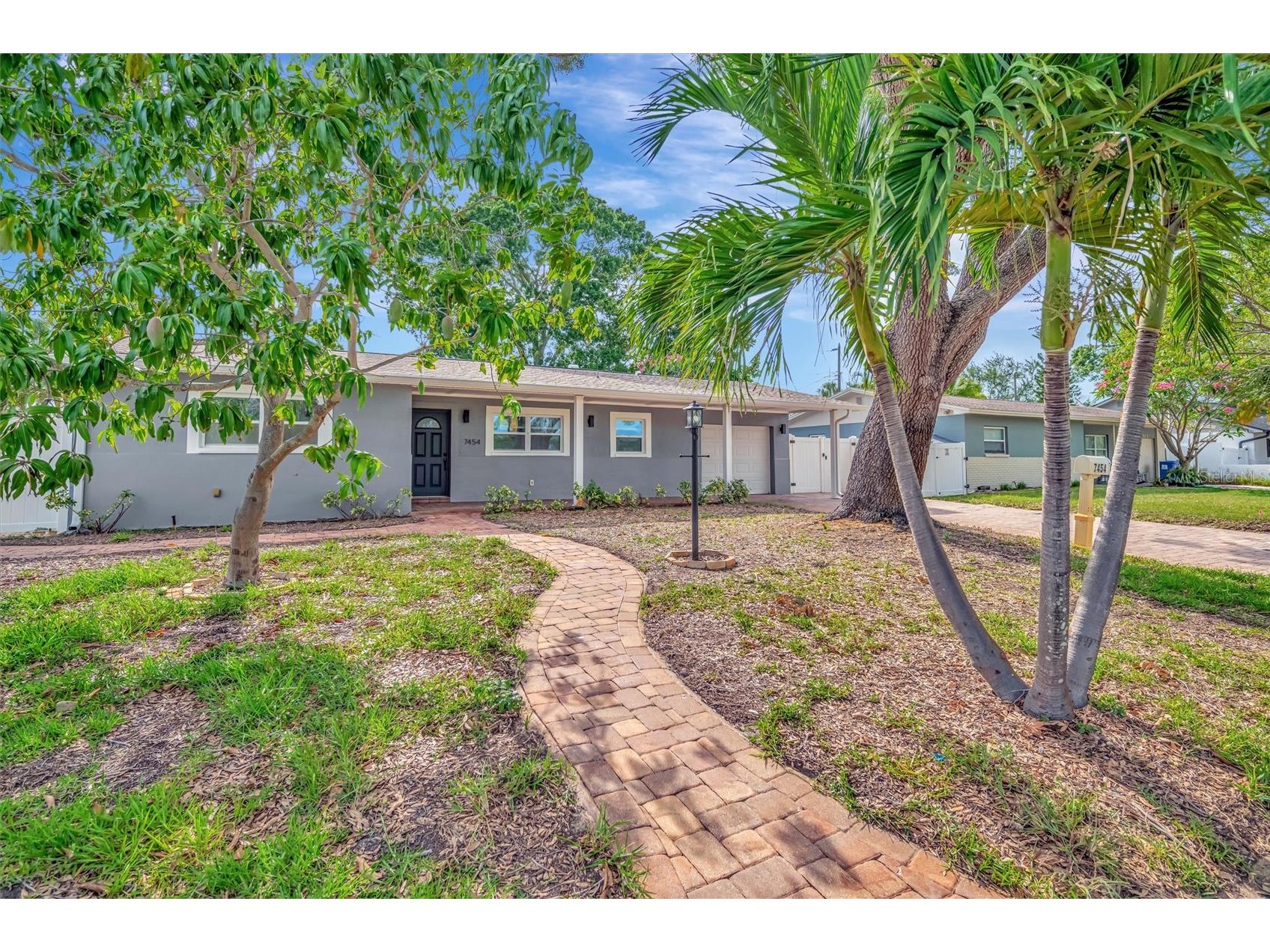 7454 Locust Street NE Saint Petersburg FL 33702 TB8518291 image2