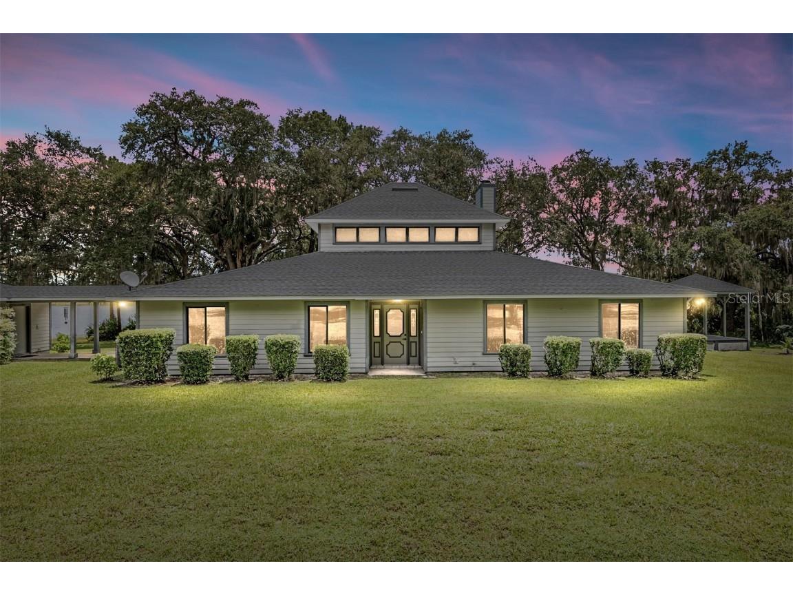 7455 SE 170th Avenue Road Ocklawaha FL 32179 - LAKE BESSIOLA OM661708 image1