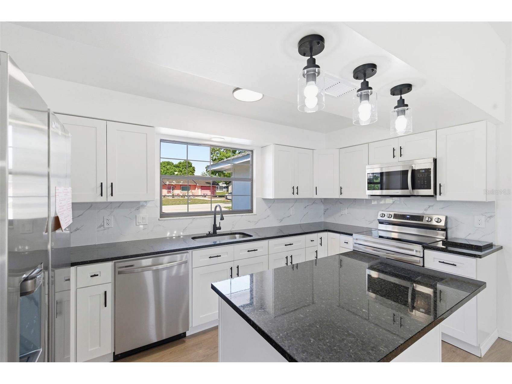 7457 Galloway Road Weeki Wachee FL 34613 TB8508029 image3