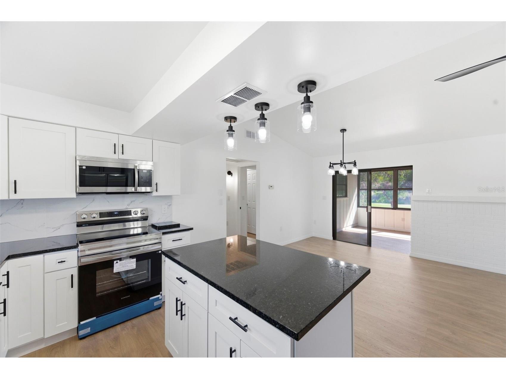 7457 Galloway Road Weeki Wachee FL 34613 TB8508029 image5