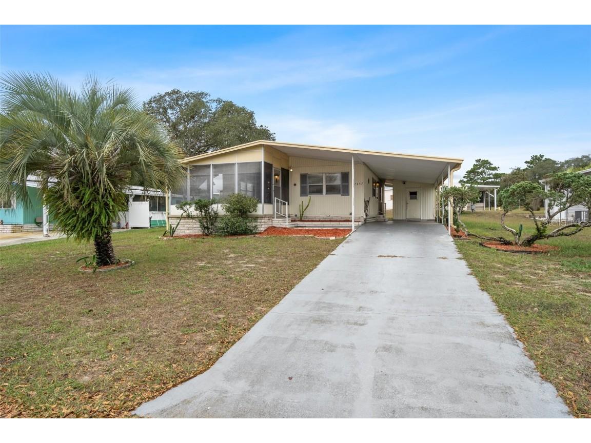 7457 Montrose Avenue Brooksville FL 34613 A4589712 image1