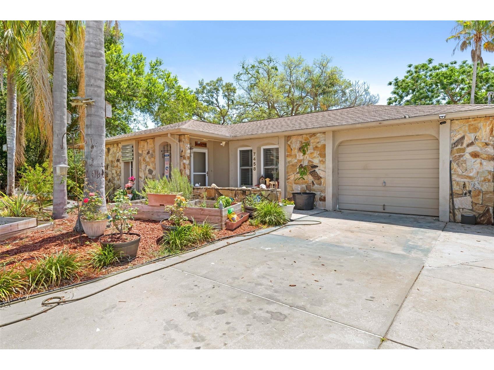 7458 Gates Circle Spring Hill FL 34606 TB8508368 image1