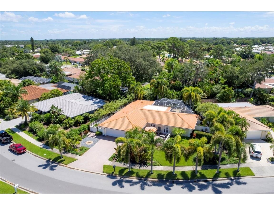7459 Biltmore Drive Sarasota FL 34231 A4621423 image1