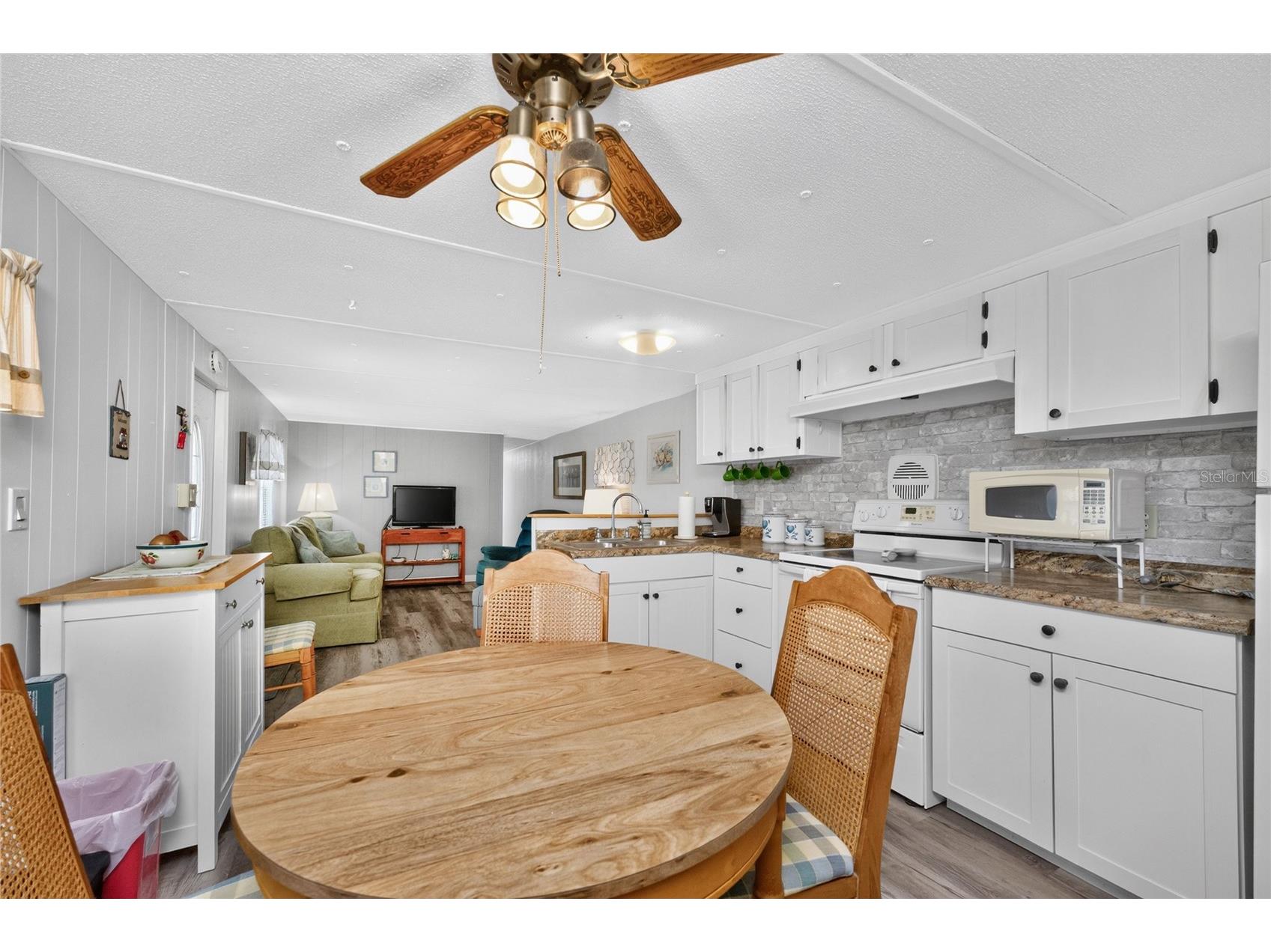 7459 Danvers Circle Port Charlotte FL 33981 - BUTTERFORD WATERWAY C7527963 image5