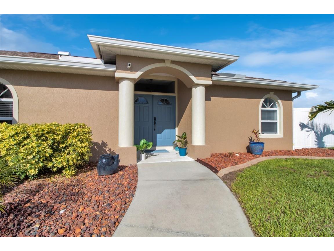 7459 Regina Drive Englewood FL 34224 U8205316 image1