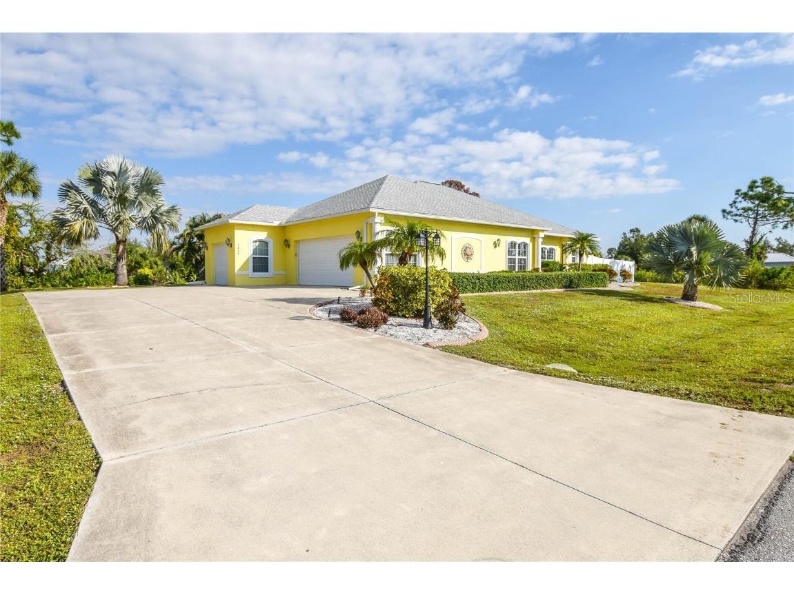 7459 Sea Mist Drive Port Charlotte FL 33981 - SEA MIST WATERWAY A4587616 image1