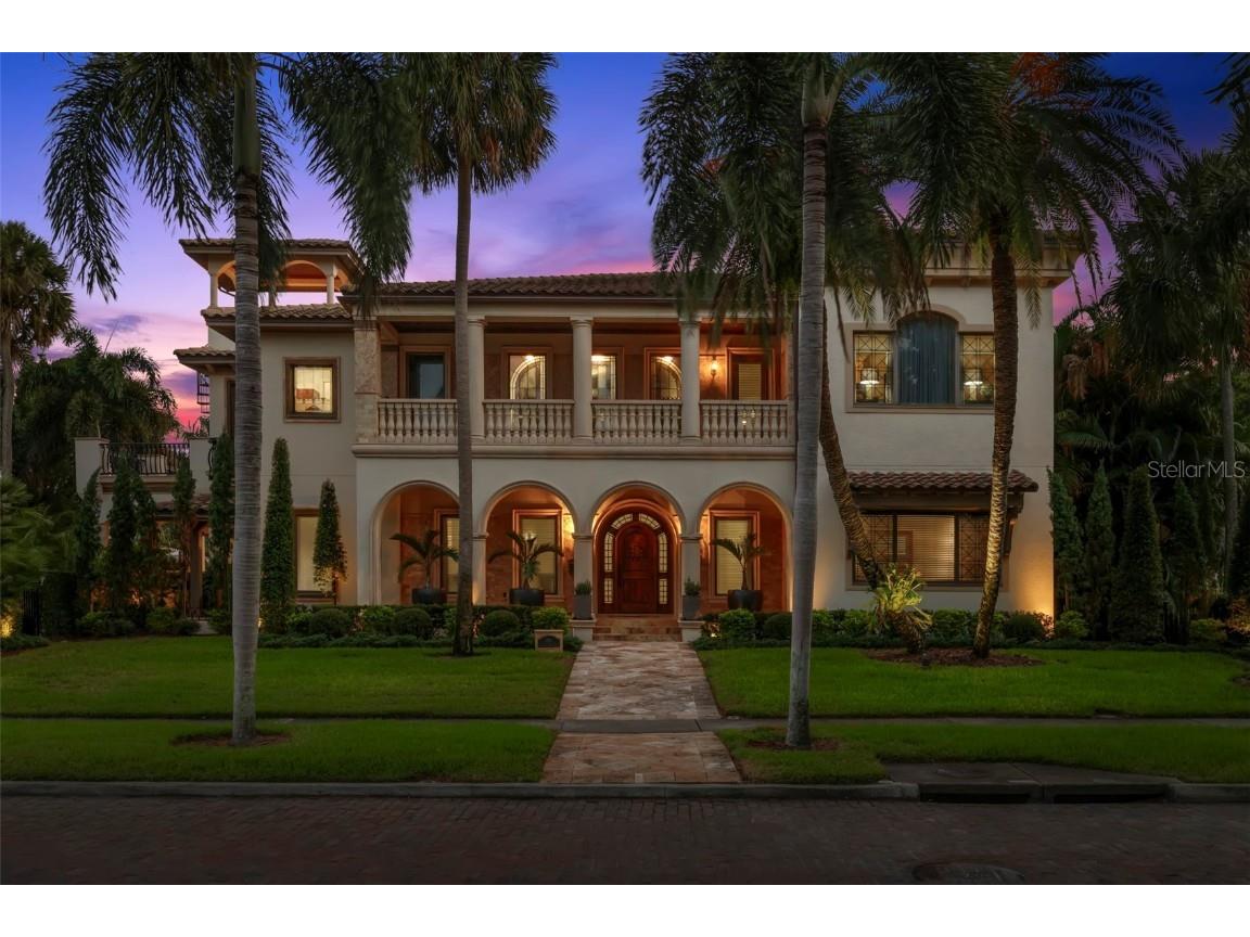 746 14th Avenue NE Saint Petersburg FL 33701 TB8312024 image1