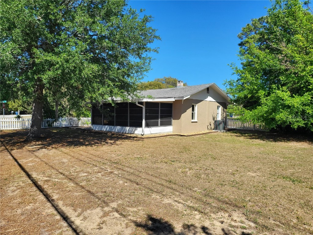 746 Dora Avenue Tavares FL 32778 G5066805 image1