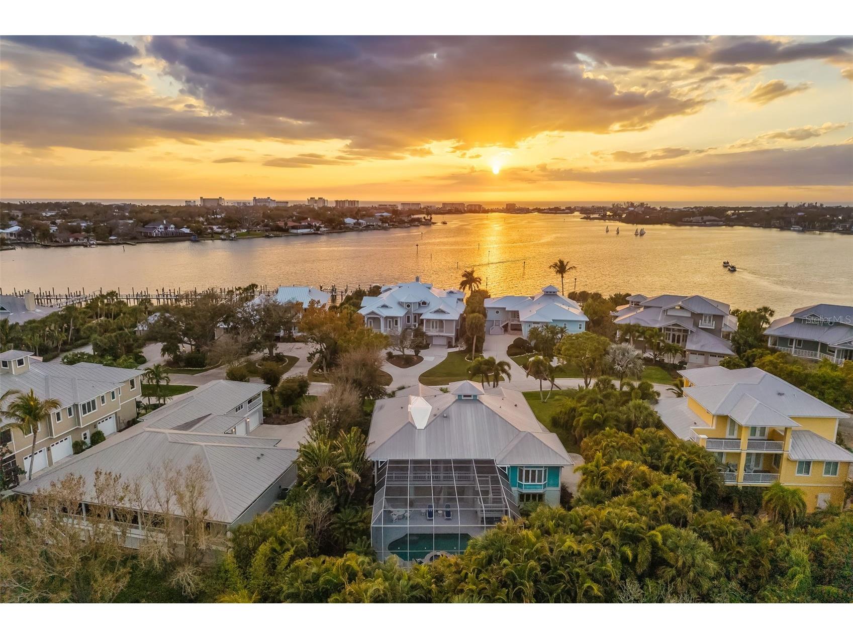 746 Eagle Point Drive Venice FL 34285 - ROBERTS BAY A4684361 image2