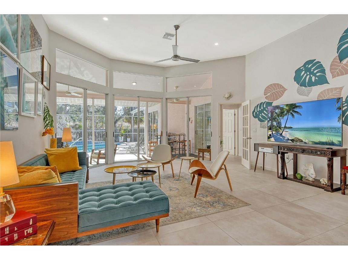 746 Plymouth Street Sarasota FL 34242 A4639522 image11