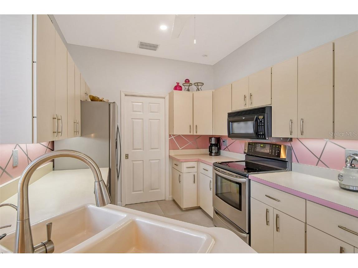 746 Plymouth Street Sarasota FL 34242 A4639522 image17