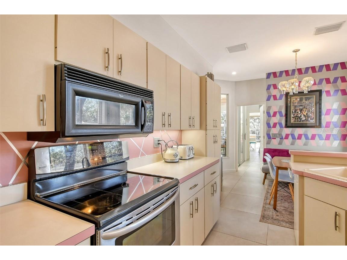 746 Plymouth Street Sarasota FL 34242 A4639522 image18