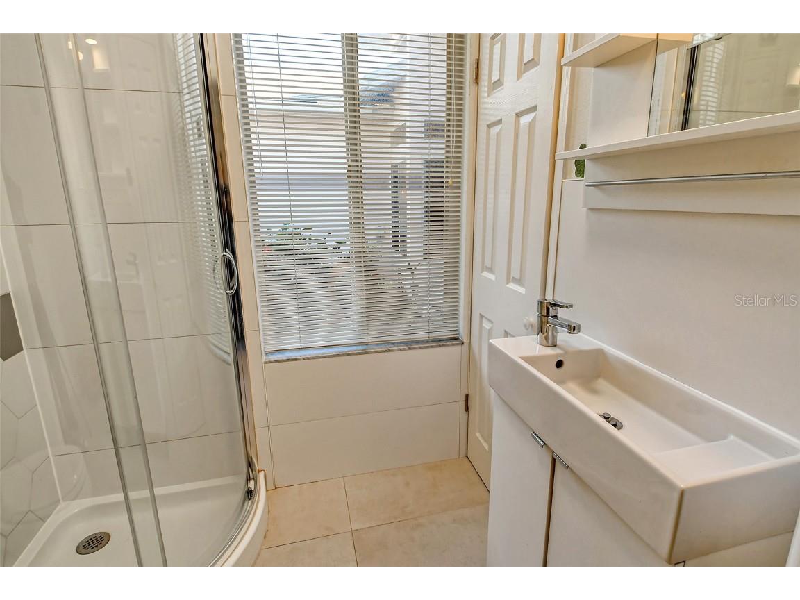 746 Plymouth Street Sarasota FL 34242 A4639522 image41