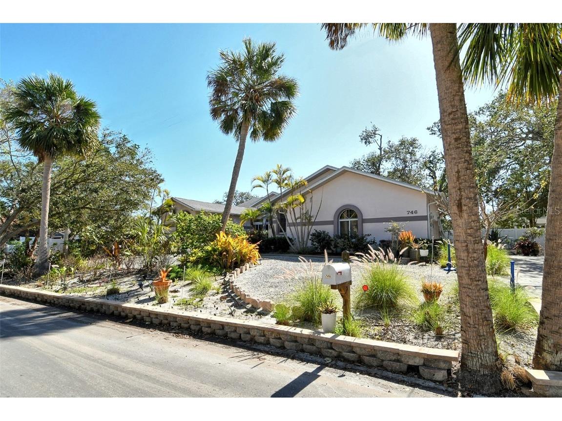 746 Plymouth Street Sarasota FL 34242 A4639522 image5
