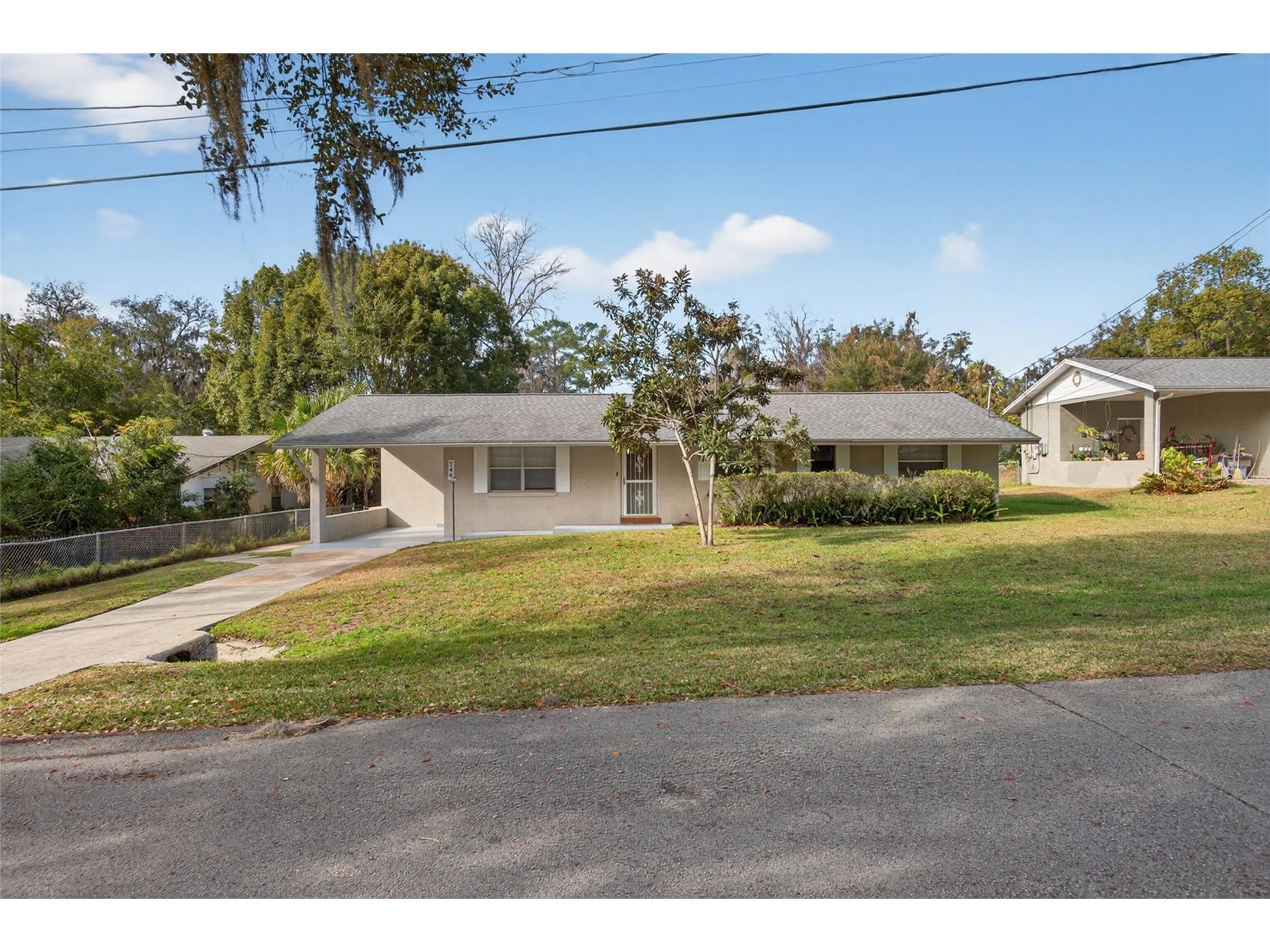 746 SE 29th Terrace Ocala FL 34471 OM716384 image1
