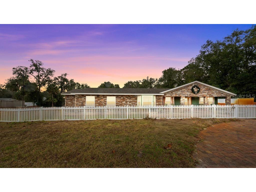 746 W Washington Avenue W Lake Helen FL 32744 O6376679 image2