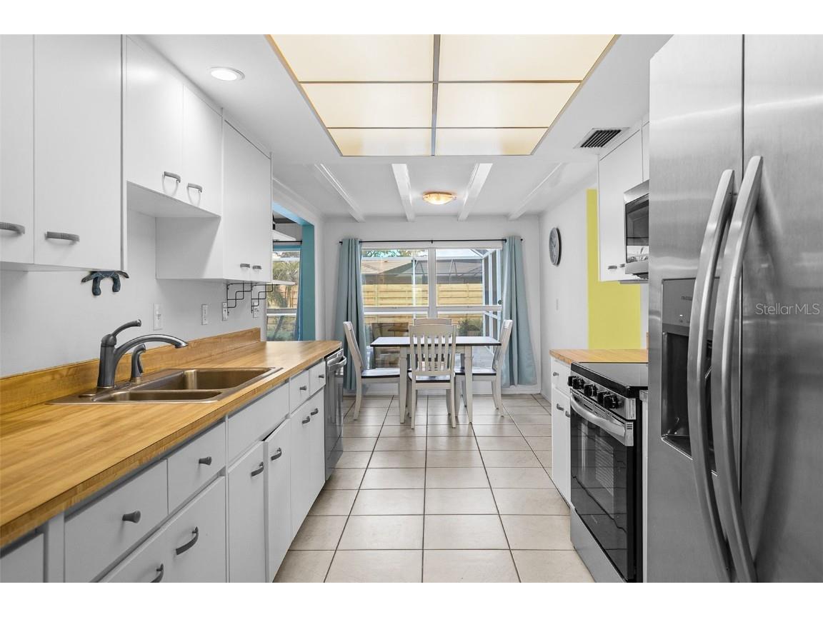 7460 Mariana Drive Sarasota FL 34231 A4662030 image10