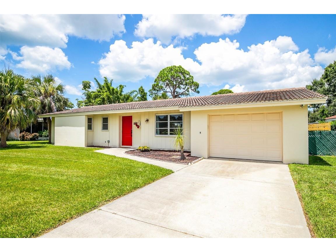 7460 Mariana Drive Sarasota FL 34231 A4662030 image2