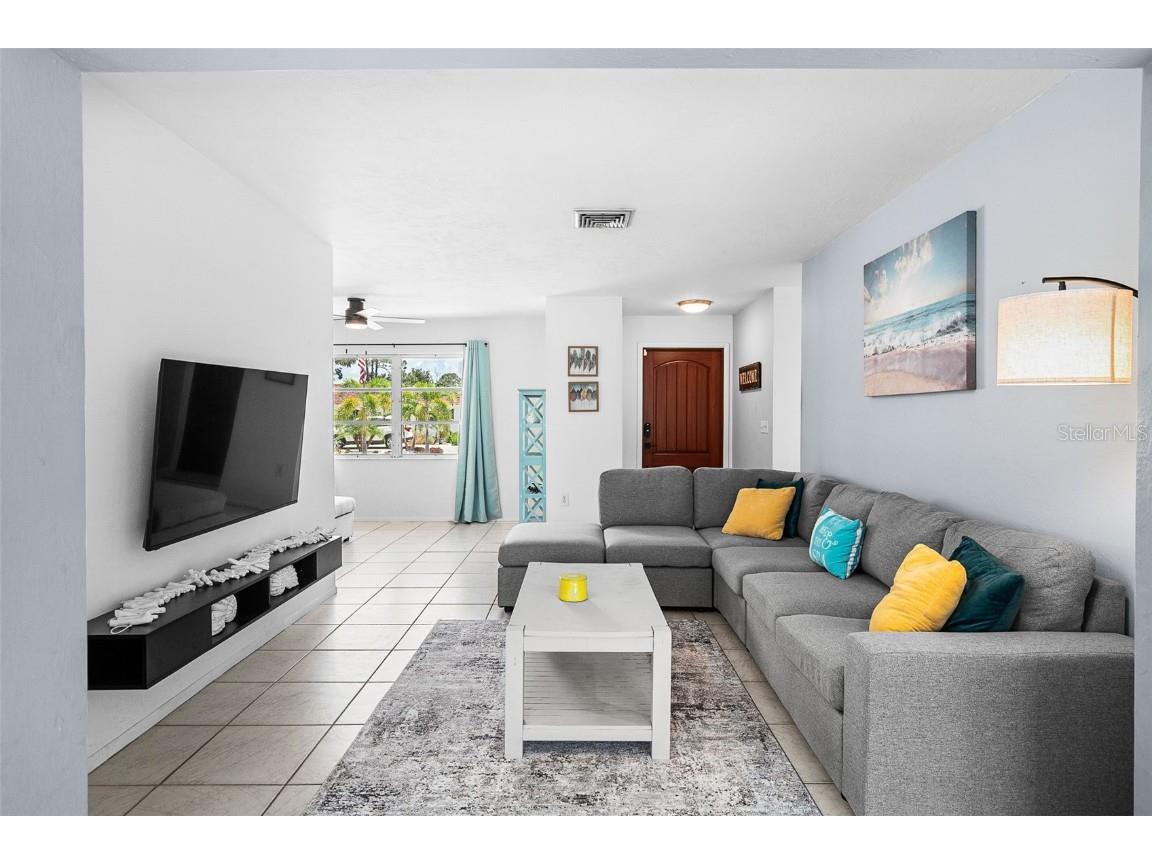 7460 Mariana Drive Sarasota FL 34231 A4662030 image7