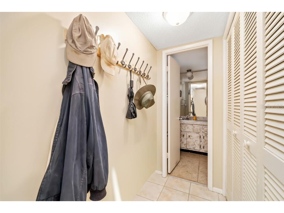 7461 W Country Club Drive #404 Sarasota FL 34243 A4676854 image11