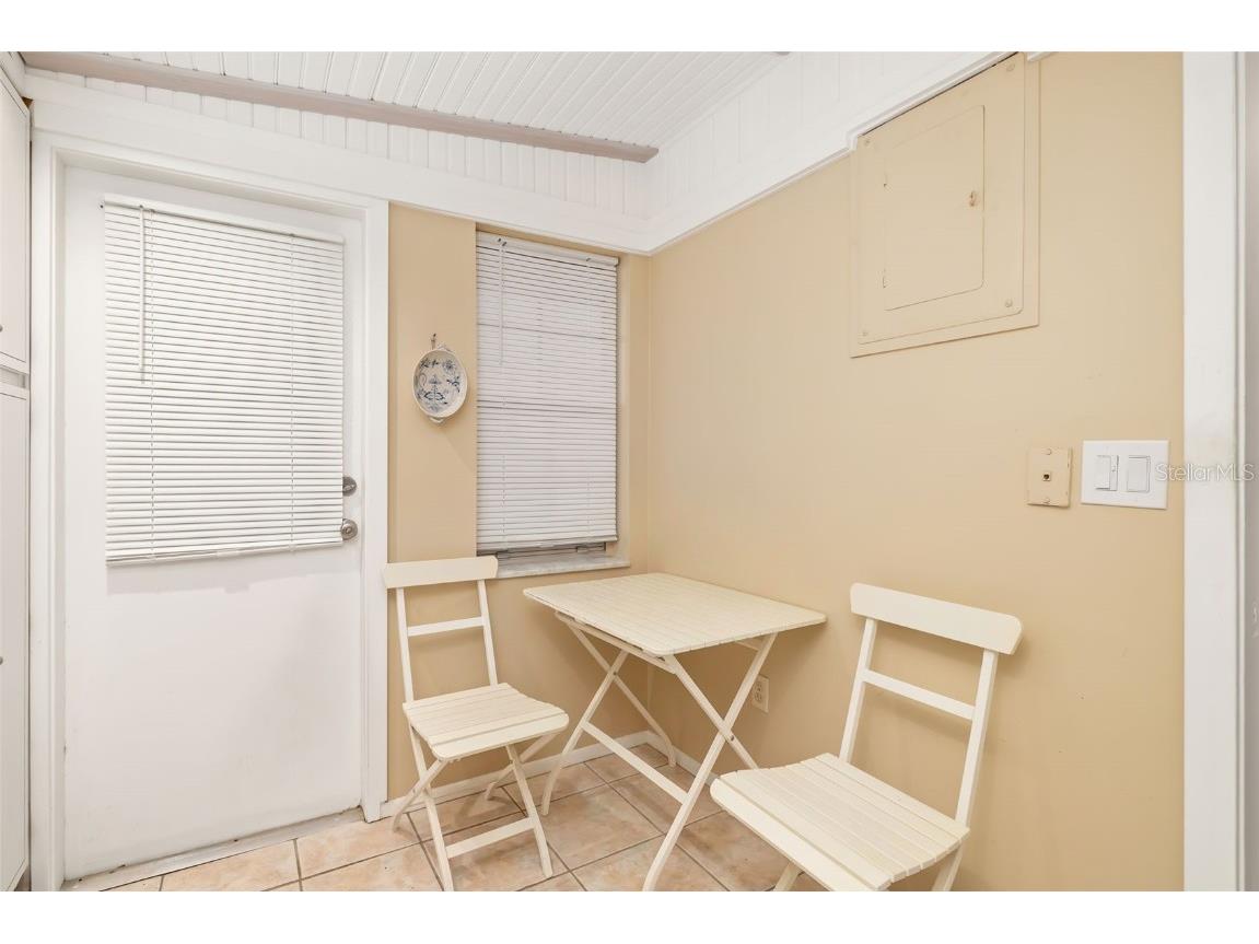 7461 W Country Club Drive #404 Sarasota FL 34243 A4676854 image15