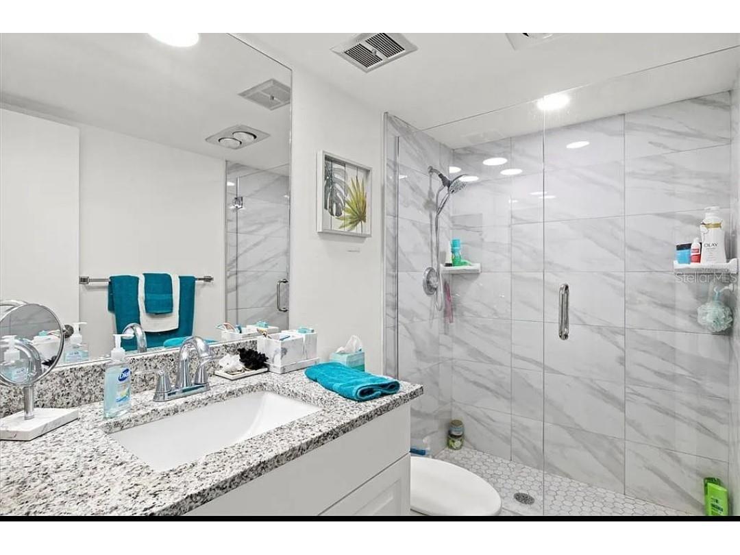 7461 W Country Club Drive N #108 Sarasota FL 34243 A4681776 image17