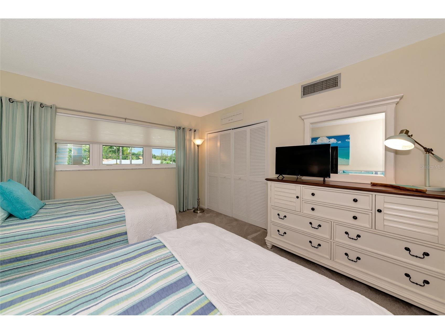 7461 W Country Club Drive N #203 Sarasota FL 34243 A4693369 image27