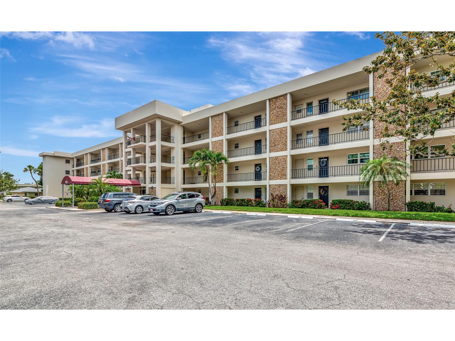 7461 W Country Club Drive N #203 Sarasota FL 34243 A4693369 image44