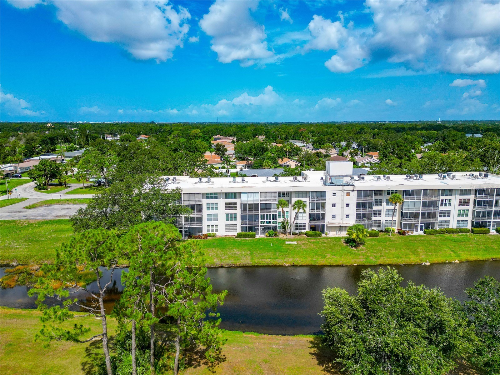 7461 W Country Club Drive N #203 Sarasota FL 34243 A4693369 image56