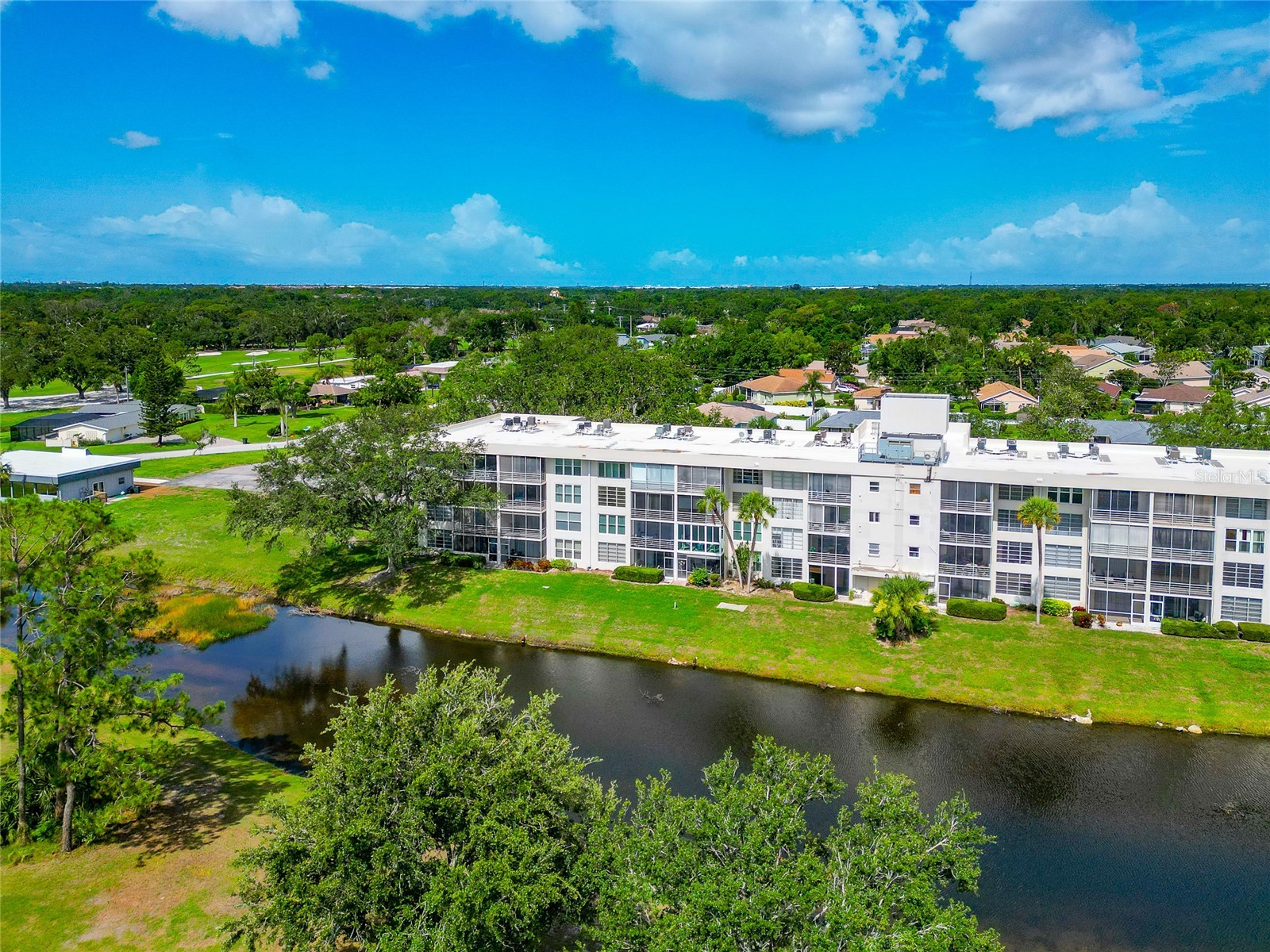 7461 W Country Club Drive N #203 Sarasota FL 34243 A4693369 image57
