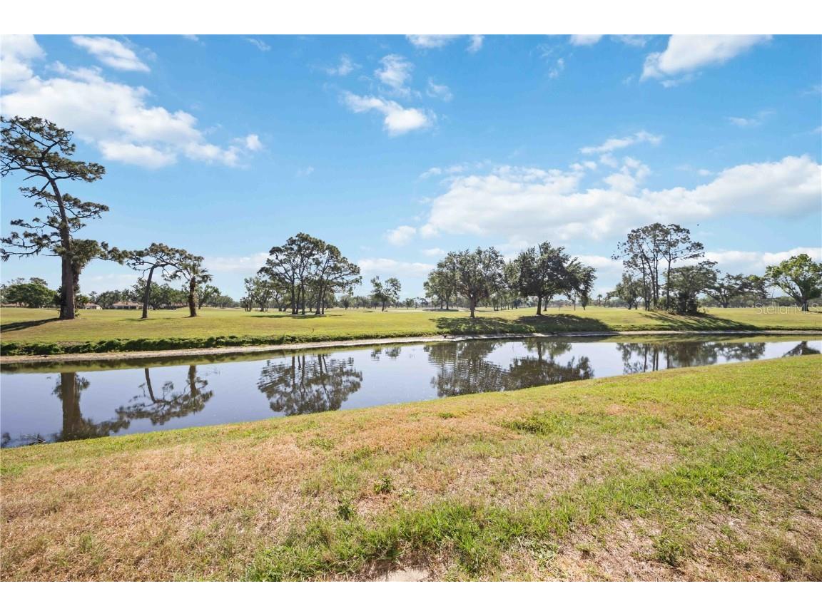 7461 W Country Club Drive N #207 Sarasota FL 34243 A4646118 image30