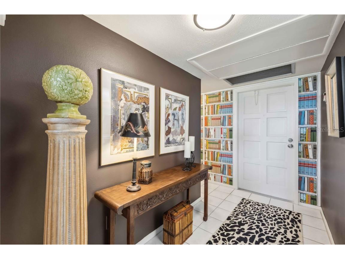 7461 W Country Club Drive N #207 Sarasota FL 34243 A4646118 image5