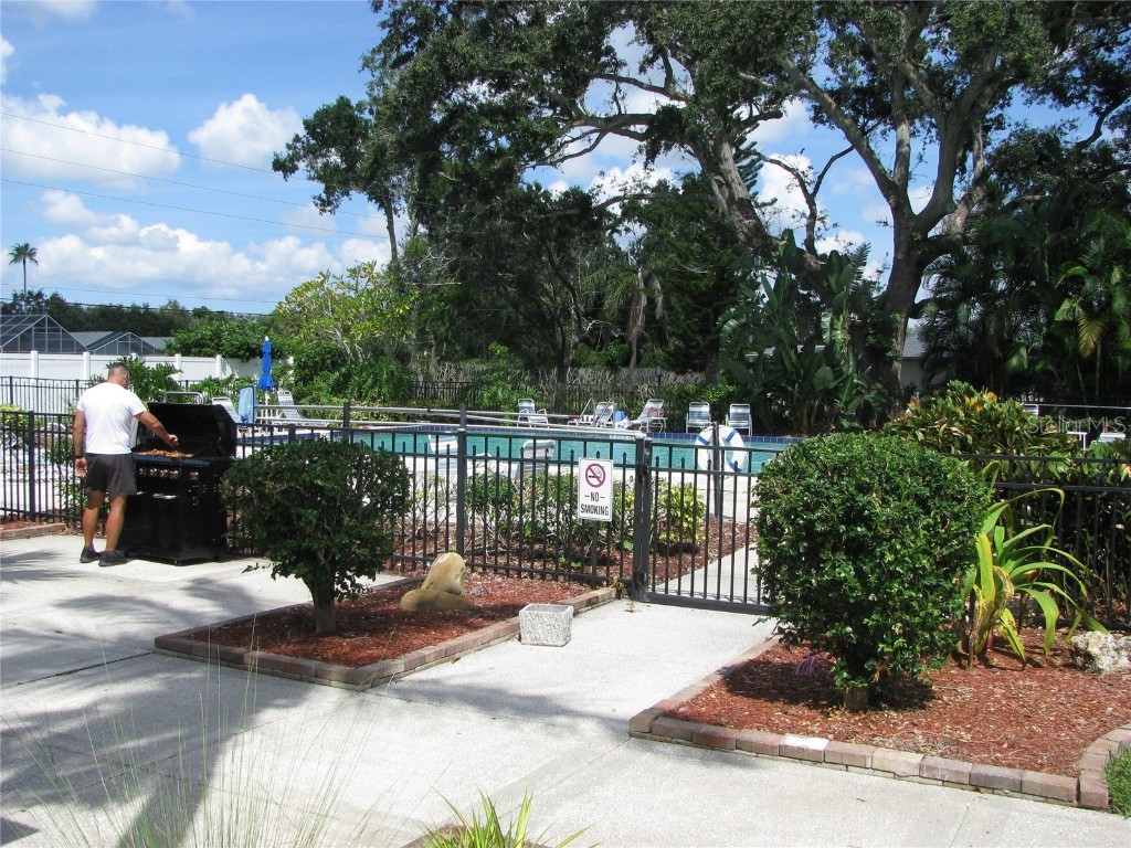 7461 W Country Club Drive N #208 Sarasota FL 34243 A4648601 image27