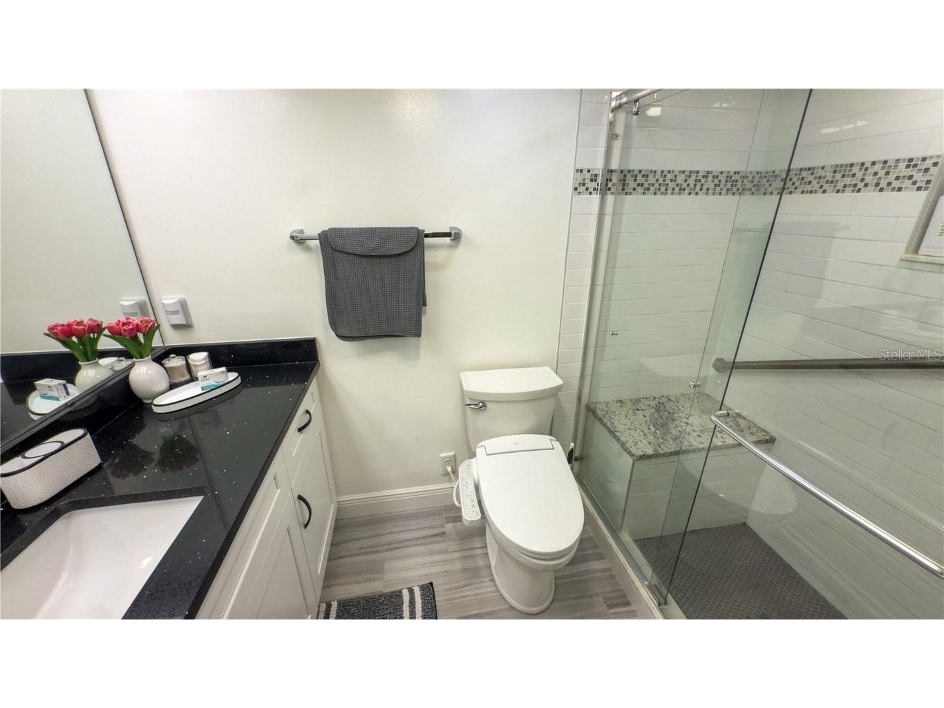 7461 W Country Club Drive N #209 Sarasota FL 34243 A4666956 image16