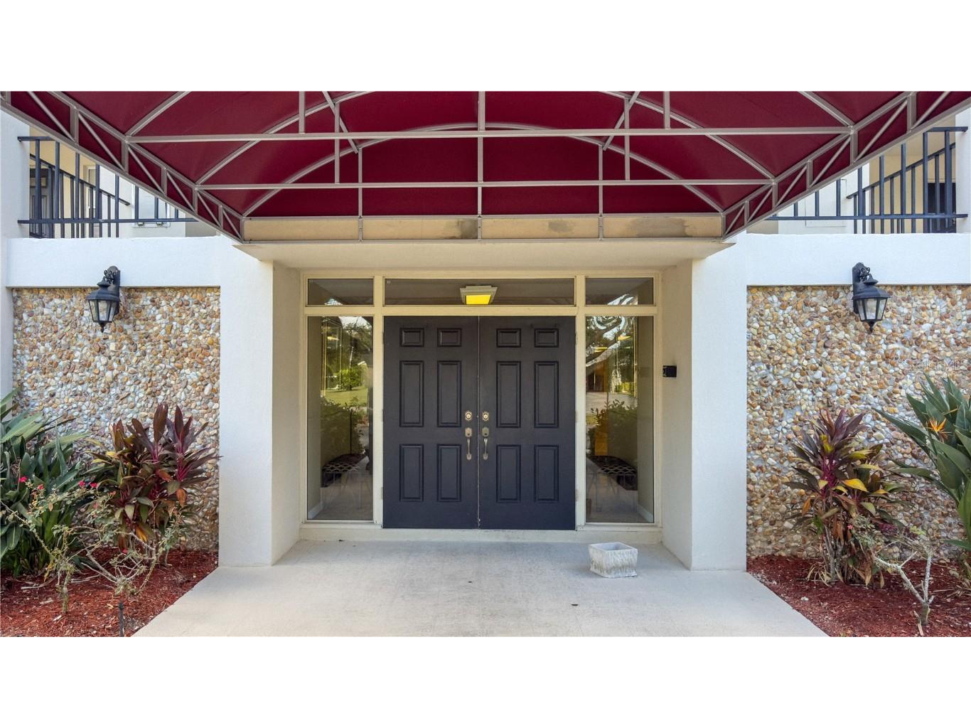 7461 W Country Club Drive N #209 Sarasota FL 34243 A4666956 image2