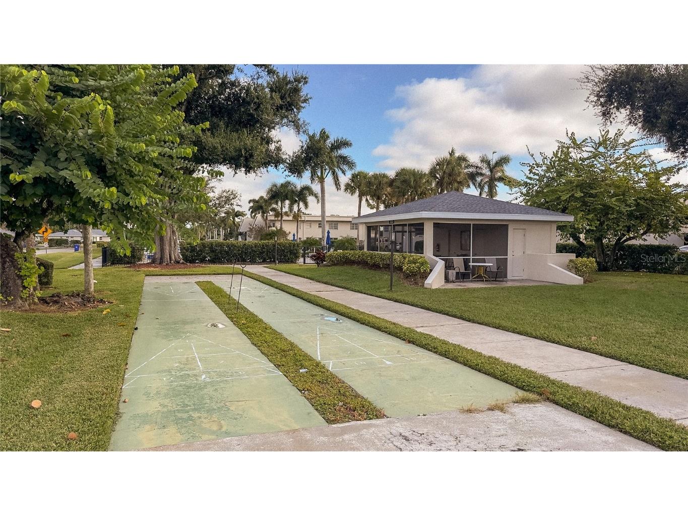 7461 W Country Club Drive N #209 Sarasota FL 34243 A4666956 image23